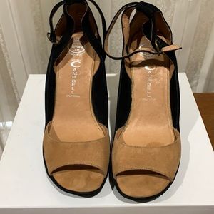 Beautiful rare Jeffrey Campbell clear heels
